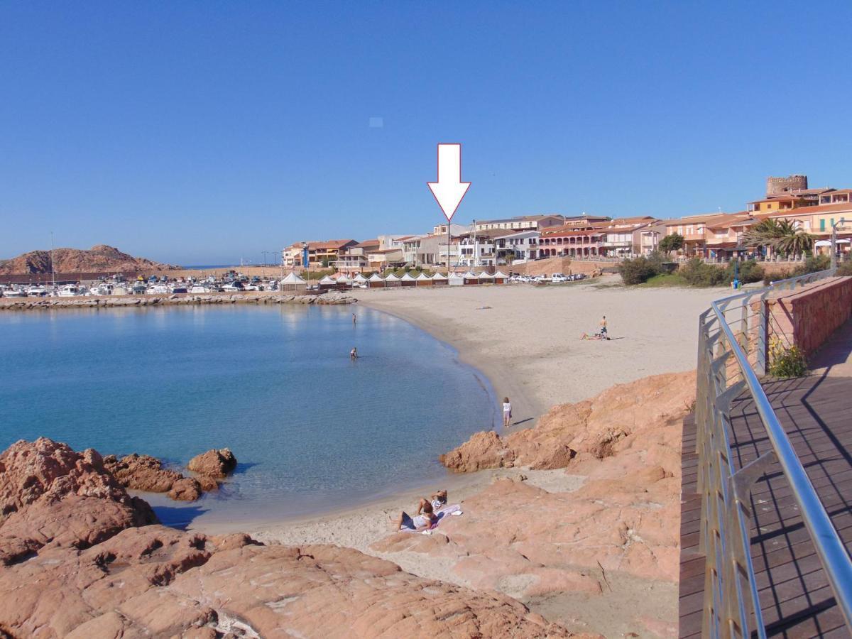 Fronte Mare Attico Indipendente Ed Esclusivo Con Terrazza Panoramica Apartment Isola Rossa Bagian luar foto