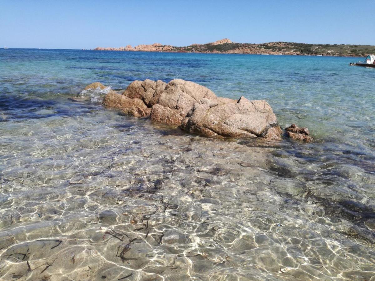 Fronte Mare Attico Indipendente Ed Esclusivo Con Terrazza Panoramica Apartment Isola Rossa Bagian luar foto